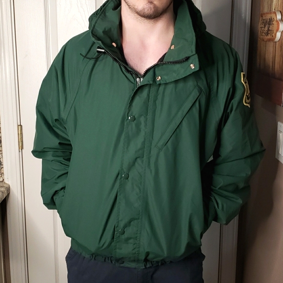 REI Other - Vintage REI hunter Green jacket US Forrest service zip up with hood